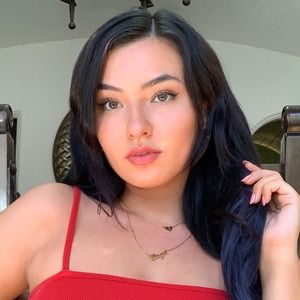 Meet your Posher, Faye